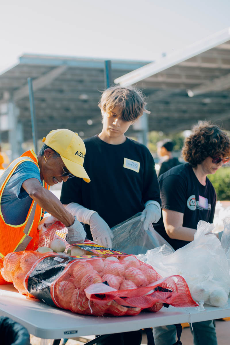 Community Food Distribution in Mira Mesa